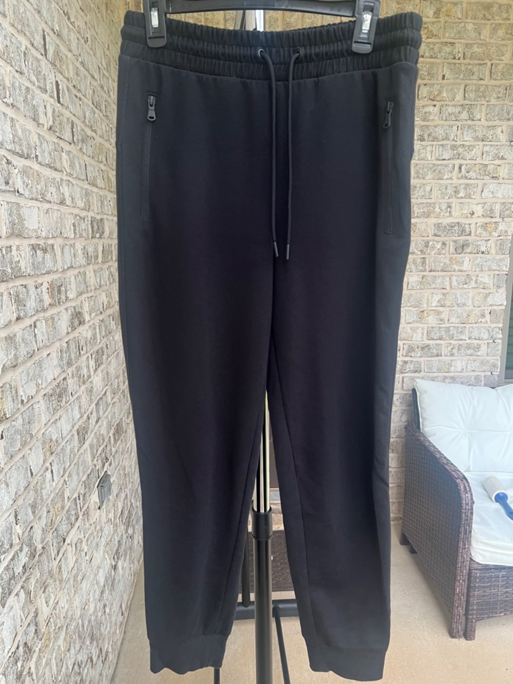 Old Navy Active Dynamic Fleece High Rise Breathable Jogger Size M Black